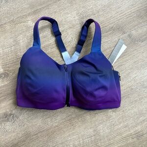 ✨NWT✨VSX Knockout Front-Close Sports Bra